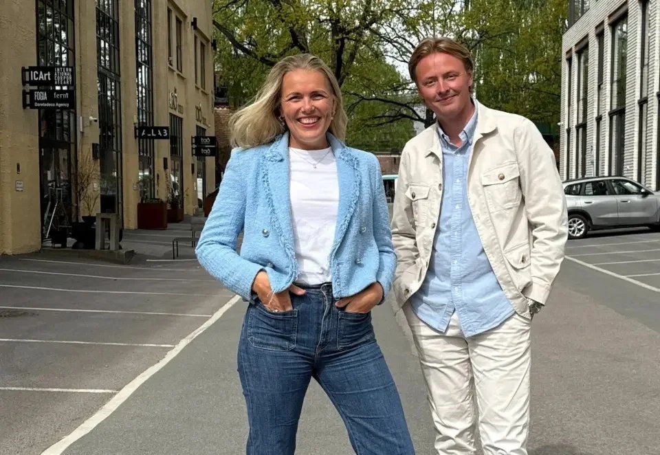 Silje Ullersmo og Carlo Duraturo utenfor Tårnet kulturarena